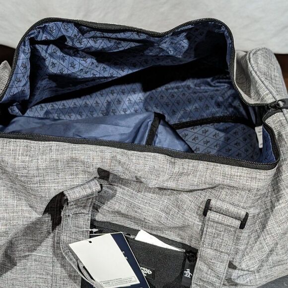 BNWT Original Penguin Weekender Duffel - Picture 3 of 5